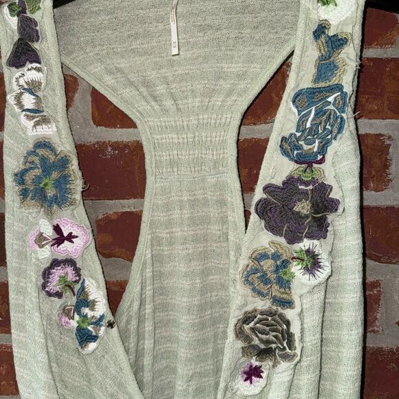 Free People open front floral striped wrap top size medium - Picture 2 of 7